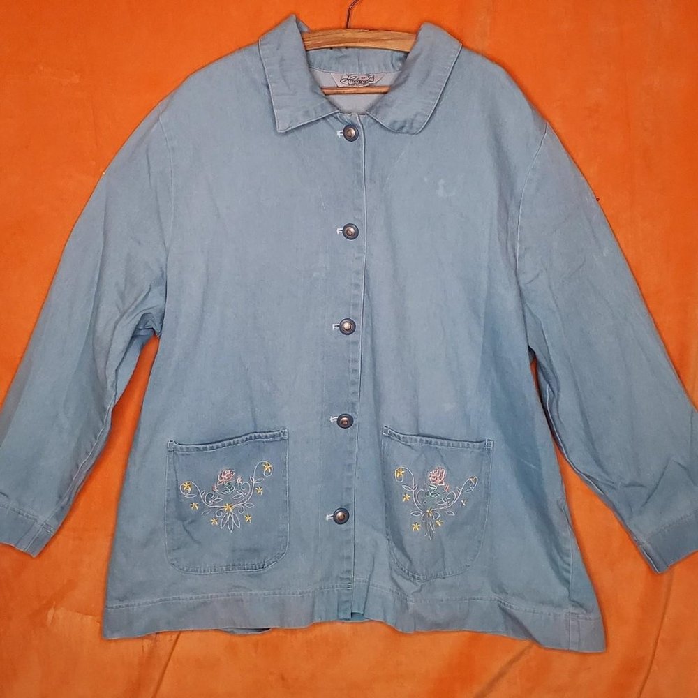 Y2k Jean Jacket with Embroidered Floral Pocket
